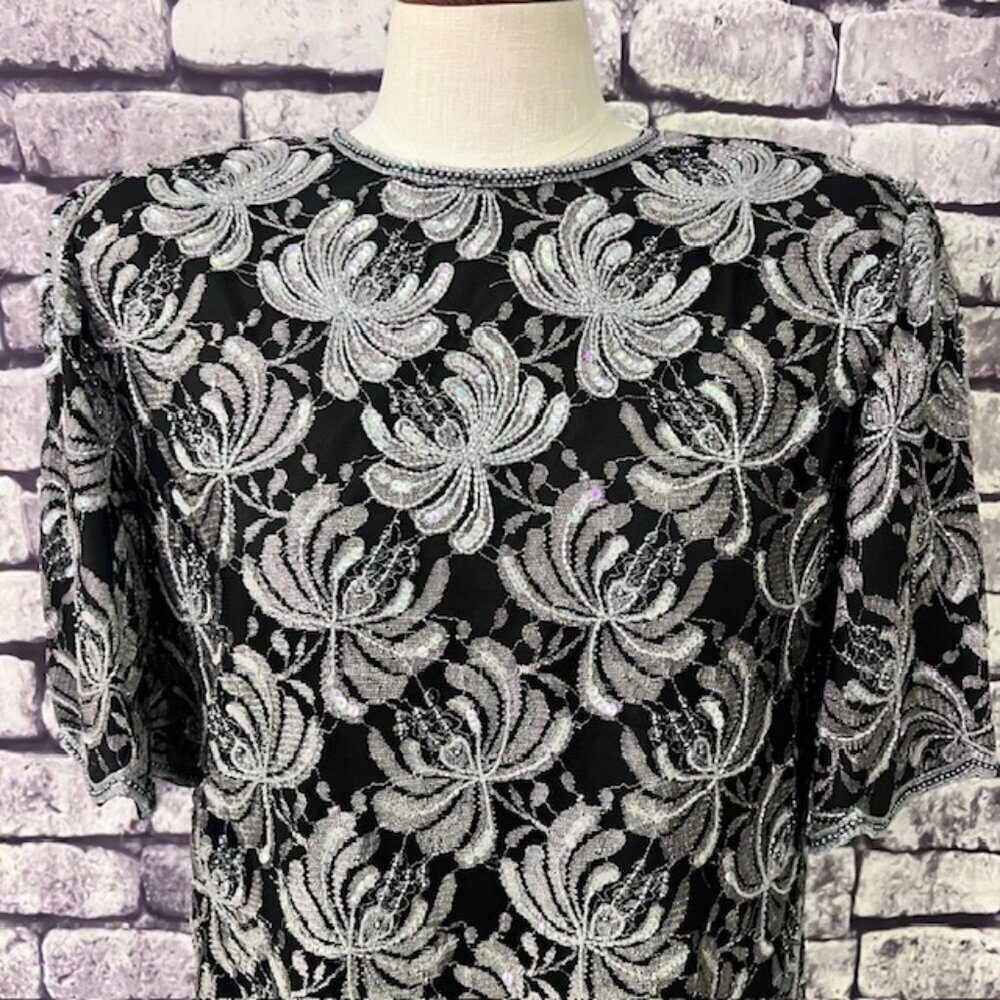 Laurence Black & Gray Blouse W/ Decorative Beads & Sequins Size XL - Picture 2 of 9
